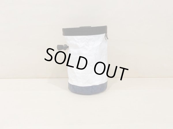 画像2: Chalk Bag E Tyvek® - 03 白 x 紺 / FINGER JOINT (2)