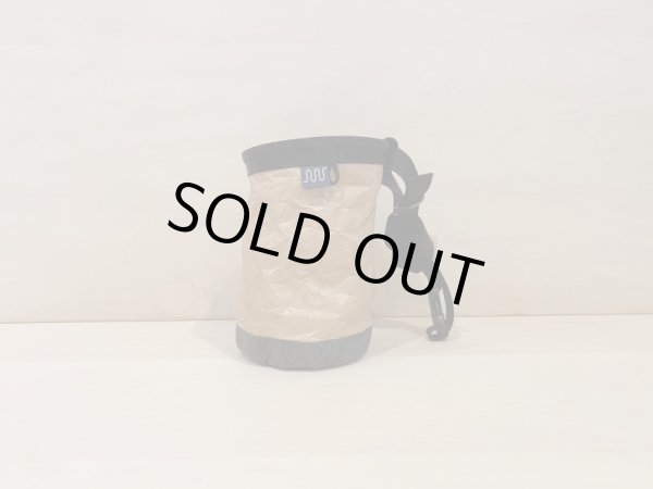 画像2: Chalk Bag E Tyvek® - 01 茶 x 紺 / FINGER JOINT (2)